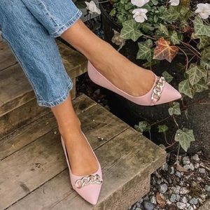 New in Box! Pink Chain Flats